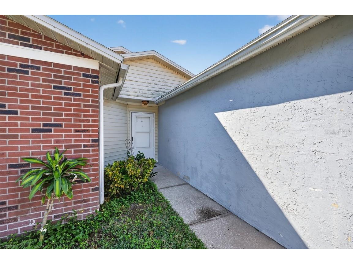 1535 Thistledown Drive Brandon FL 33510 TB8461099 image4