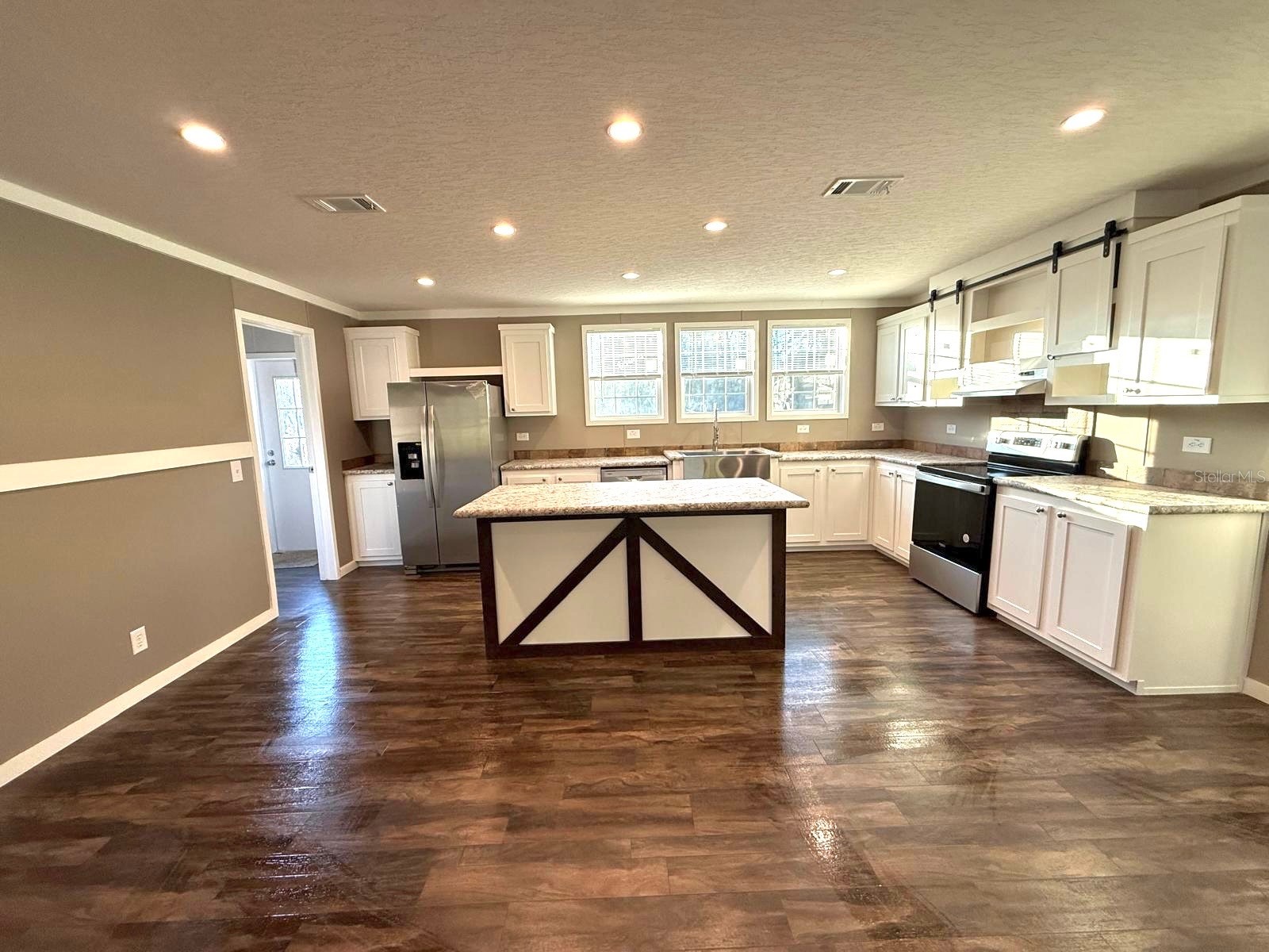 15356 Apache Drive Thonotosassa FL 33592 TB8469890 image11