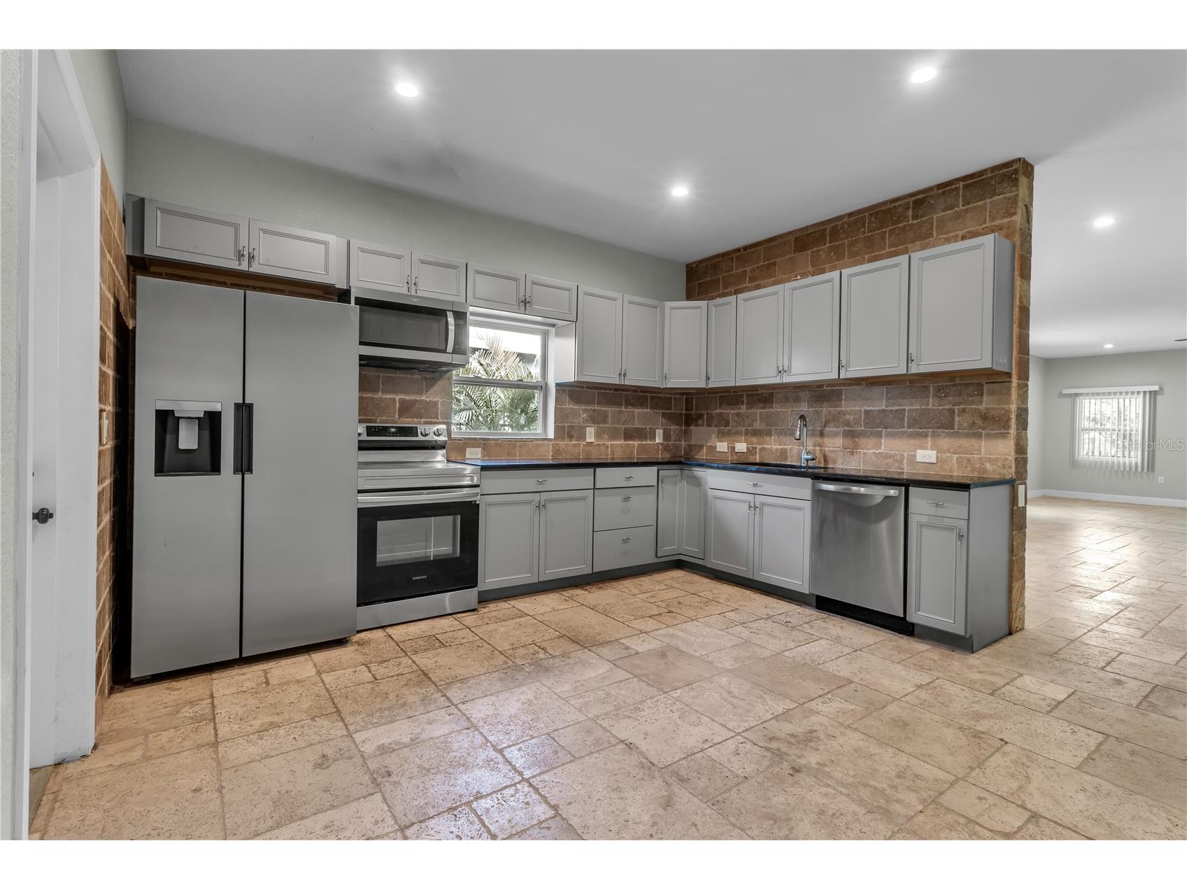 1536 25th Street Sarasota FL 34234 A4694175 image10