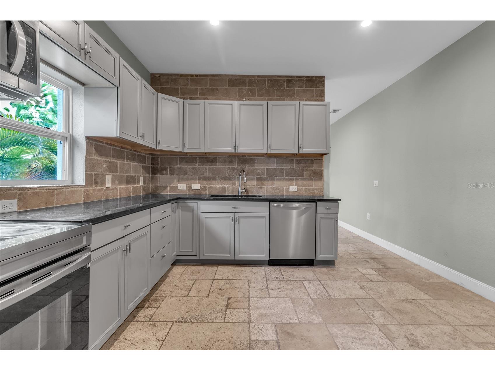 1536 25th Street Sarasota FL 34234 A4694175 image11