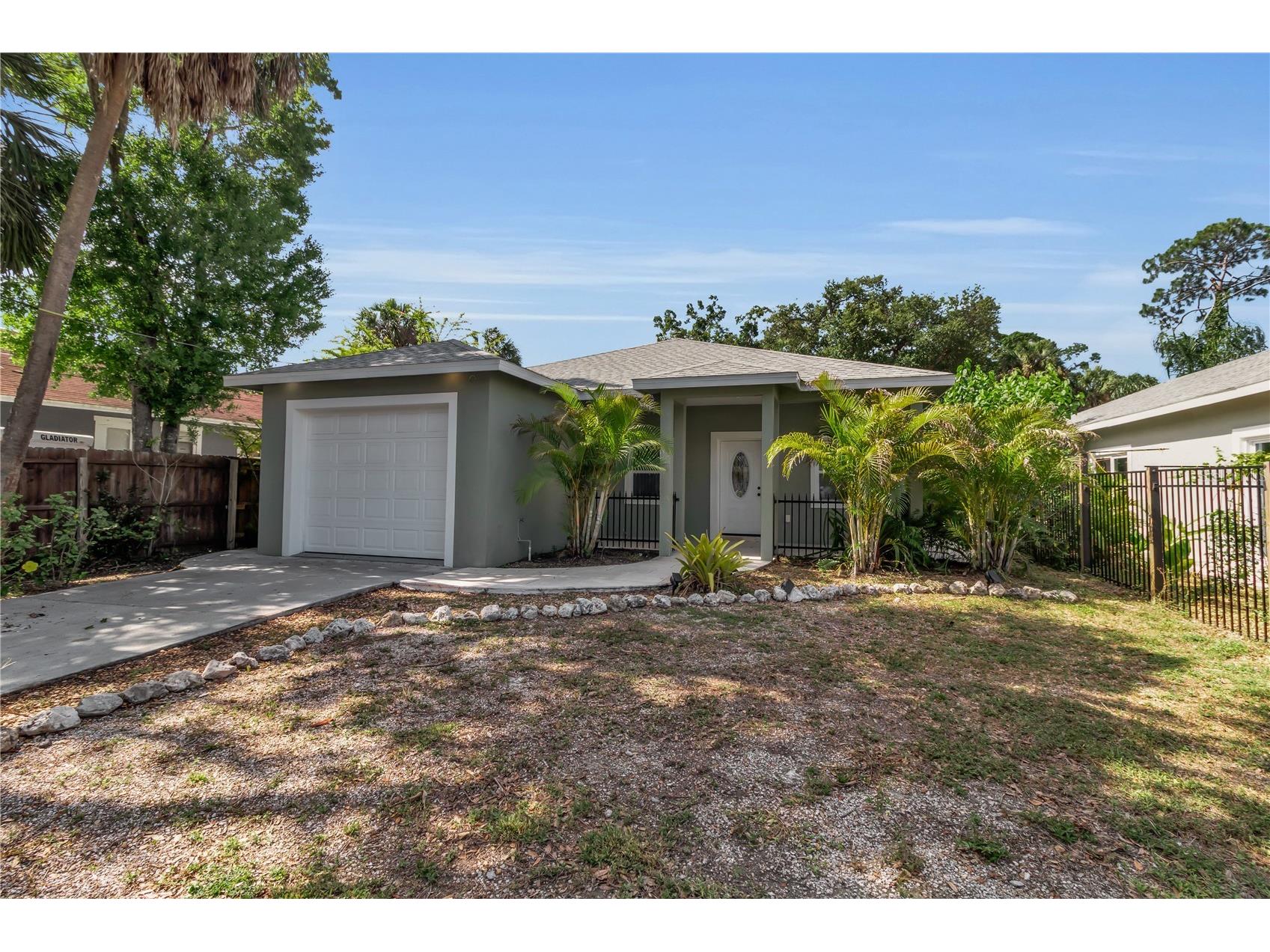 1536 25th Street Sarasota FL 34234 A4694175 image2
