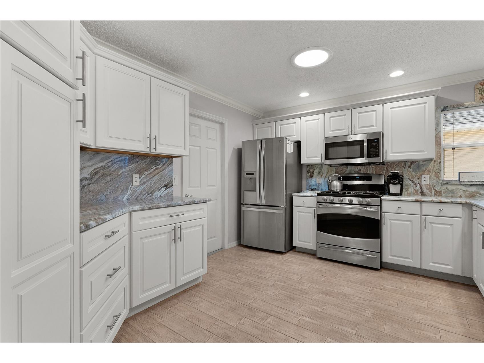 1536 Barnwell Place The Villages FL 32162 G5114219 image2