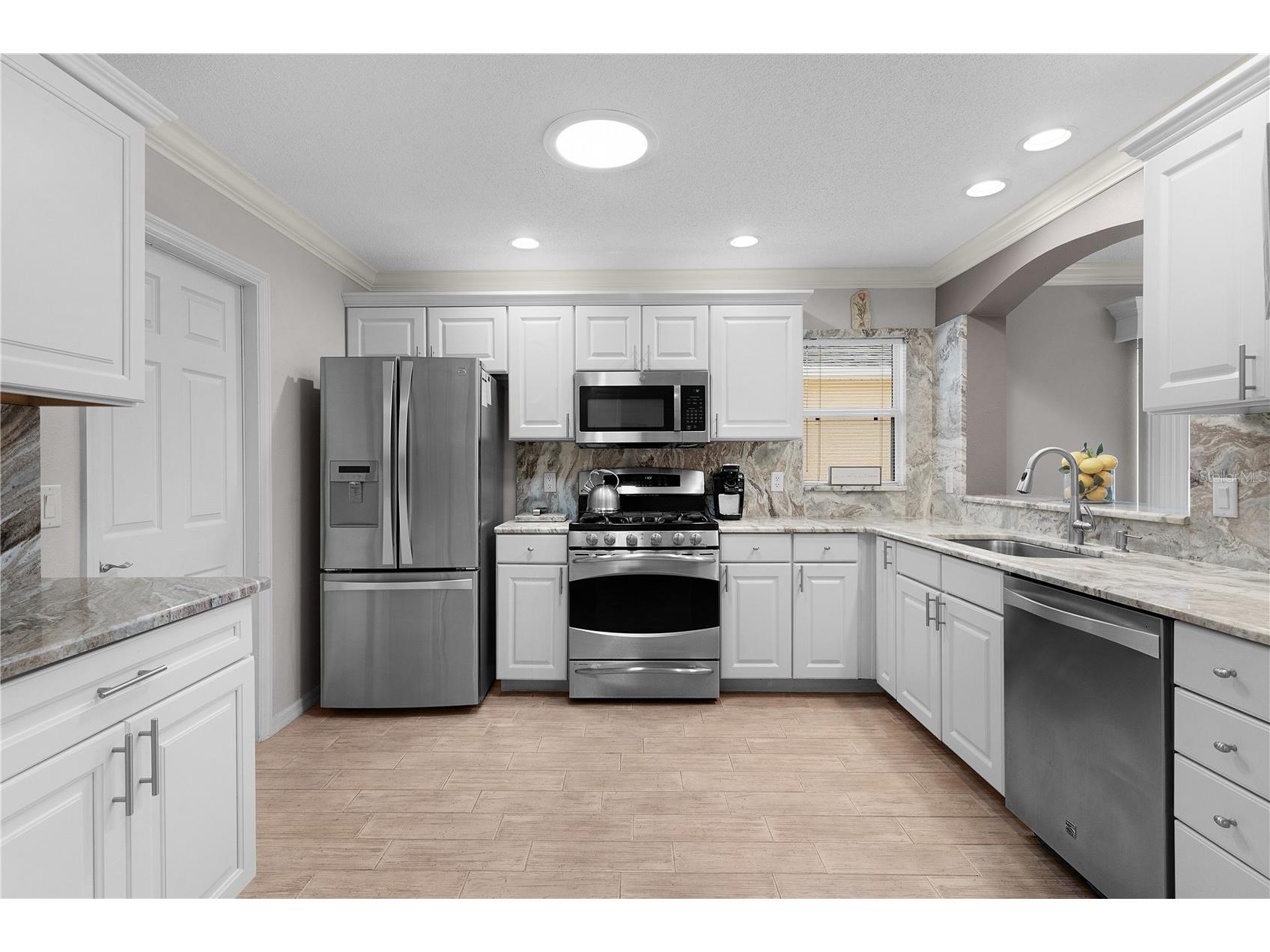 1536 Barnwell Place The Villages FL 32162 G5114219 image3