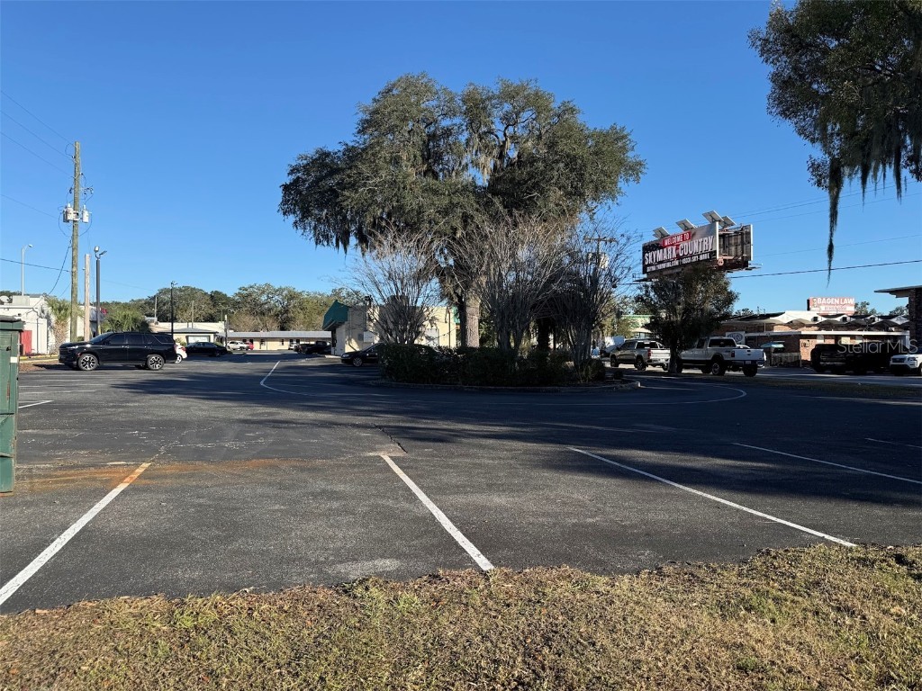 1536 S Pine Avenue Ocala FL 34471 OM714982 image5