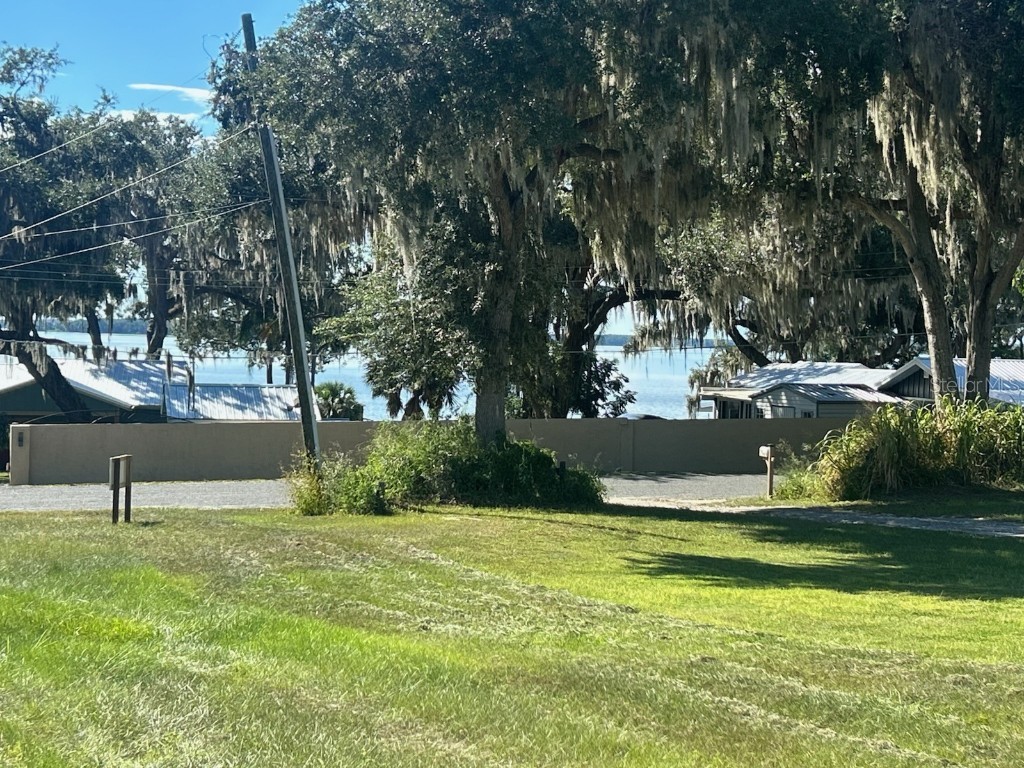 15365 SE 140th Avenue Road Weirsdale FL 32195 OM710192 image3