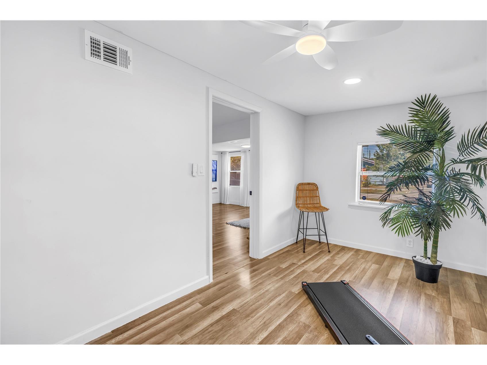 1537 39th Street S Saint Petersburg FL 33711 TB8522917 image27