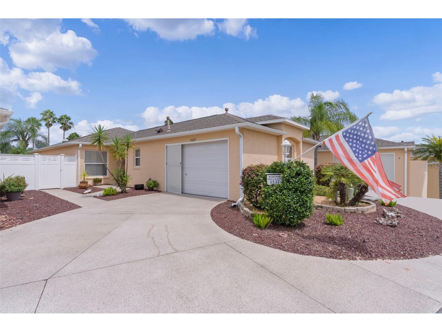 1537 Barnwell Place The Villages FL 32162 G5101715 image1