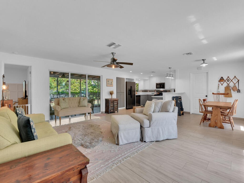 1537 Covington Circle E Fort Myers FL 33919 C7523072 image1