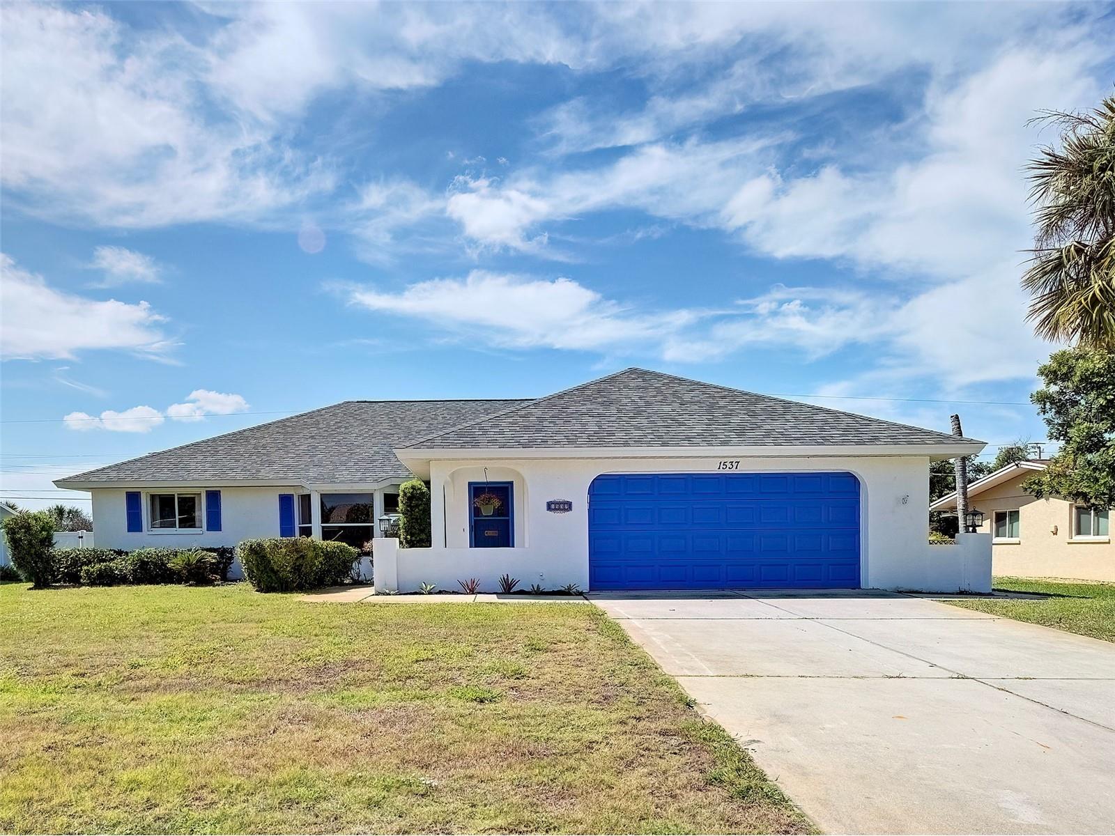 1537 Crest Drive Englewood FL 34223 N6143880 image1