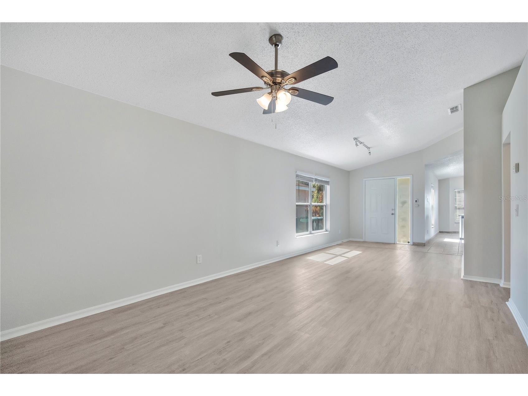1537 Rivers Edge Drive Orlando FL 32825 O6385700 image5