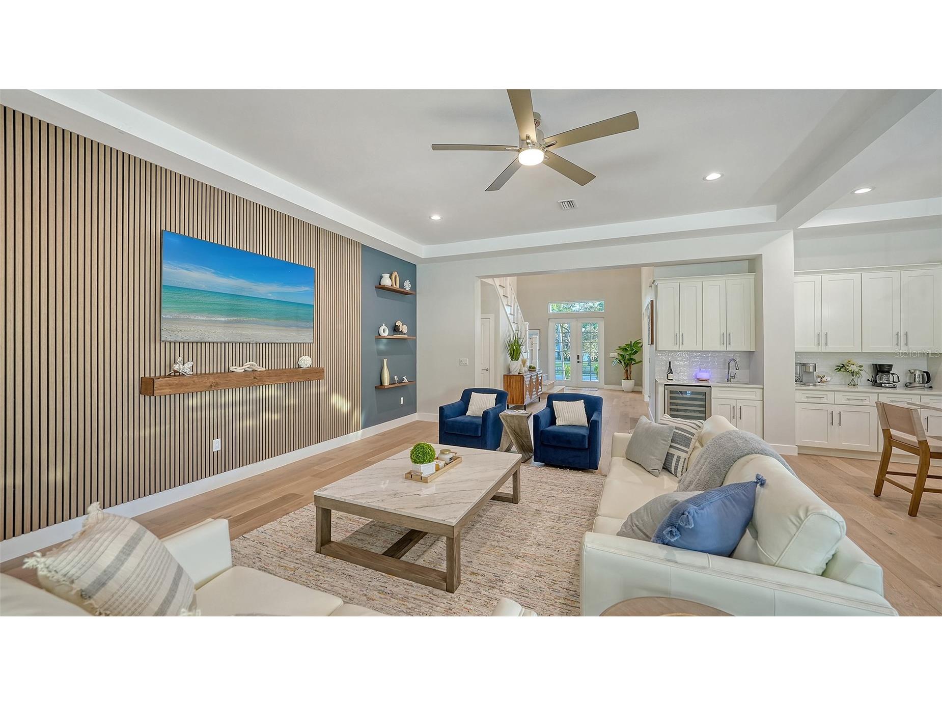 1537 Siesta Drive Sarasota FL 34239 A4692741 image14