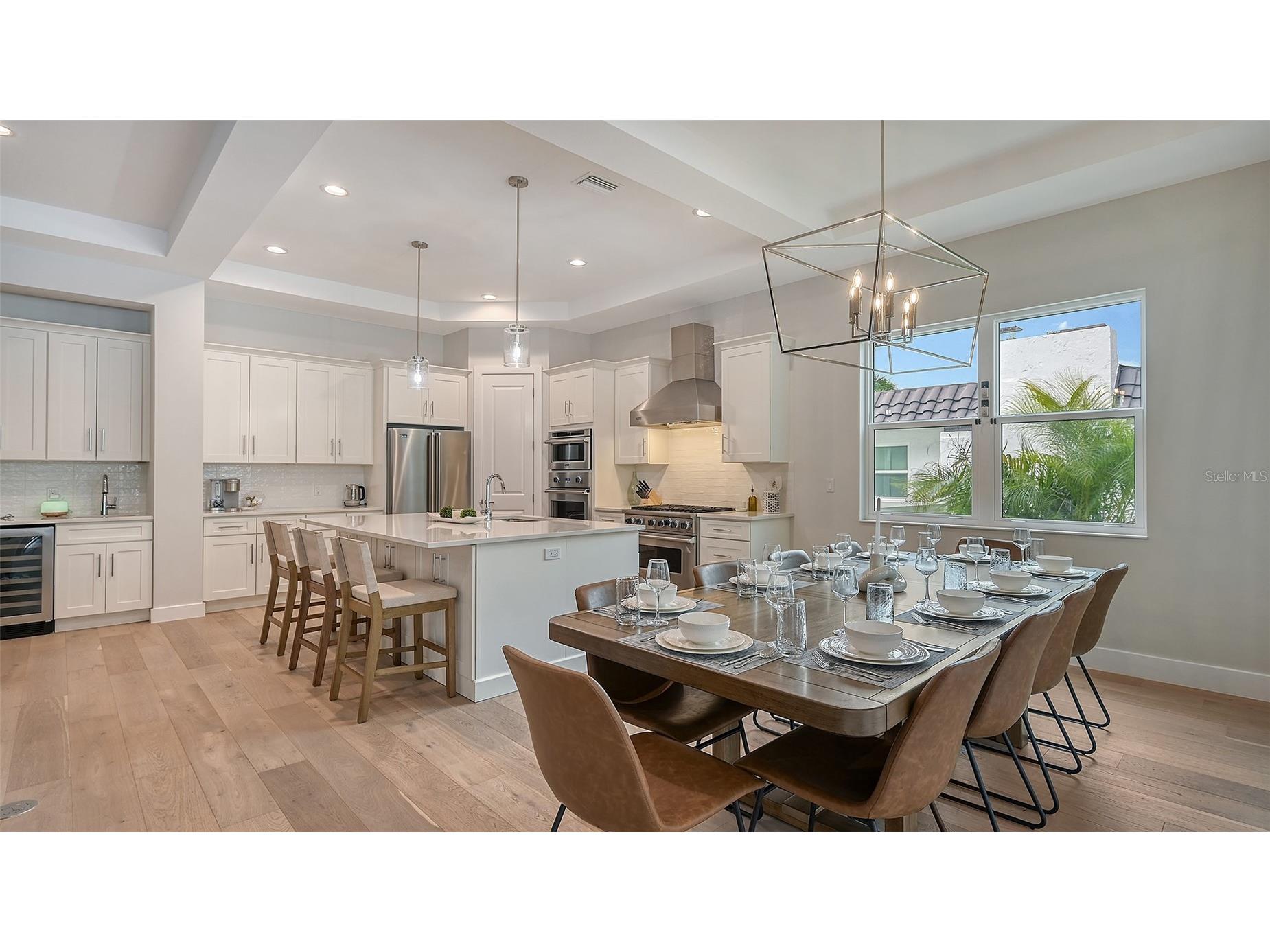 1537 Siesta Drive Sarasota FL 34239 A4692741 image24