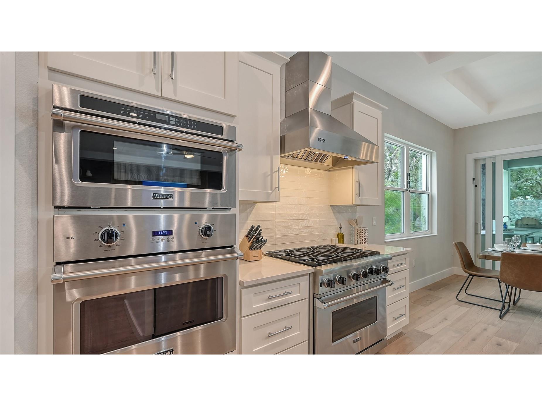 1537 Siesta Drive Sarasota FL 34239 A4692741 image30