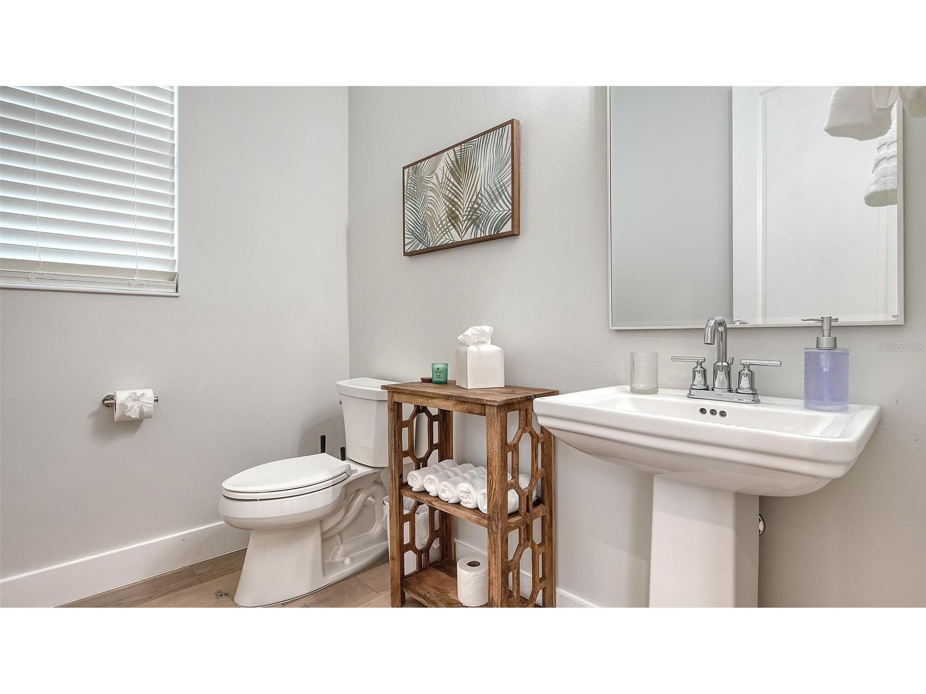 1537 Siesta Drive Sarasota FL 34239 A4692741 image42