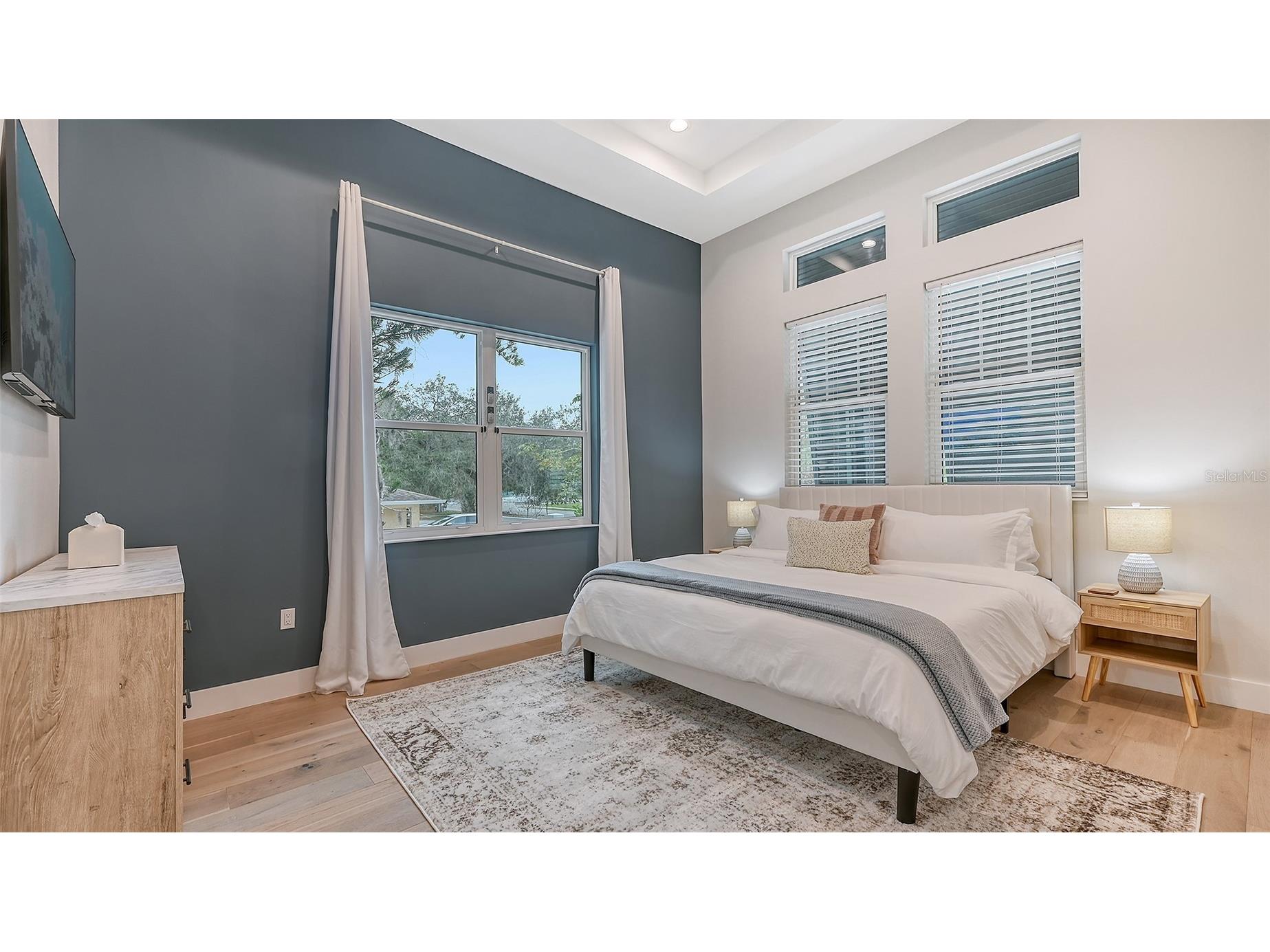 1537 Siesta Drive Sarasota FL 34239 A4692741 image43