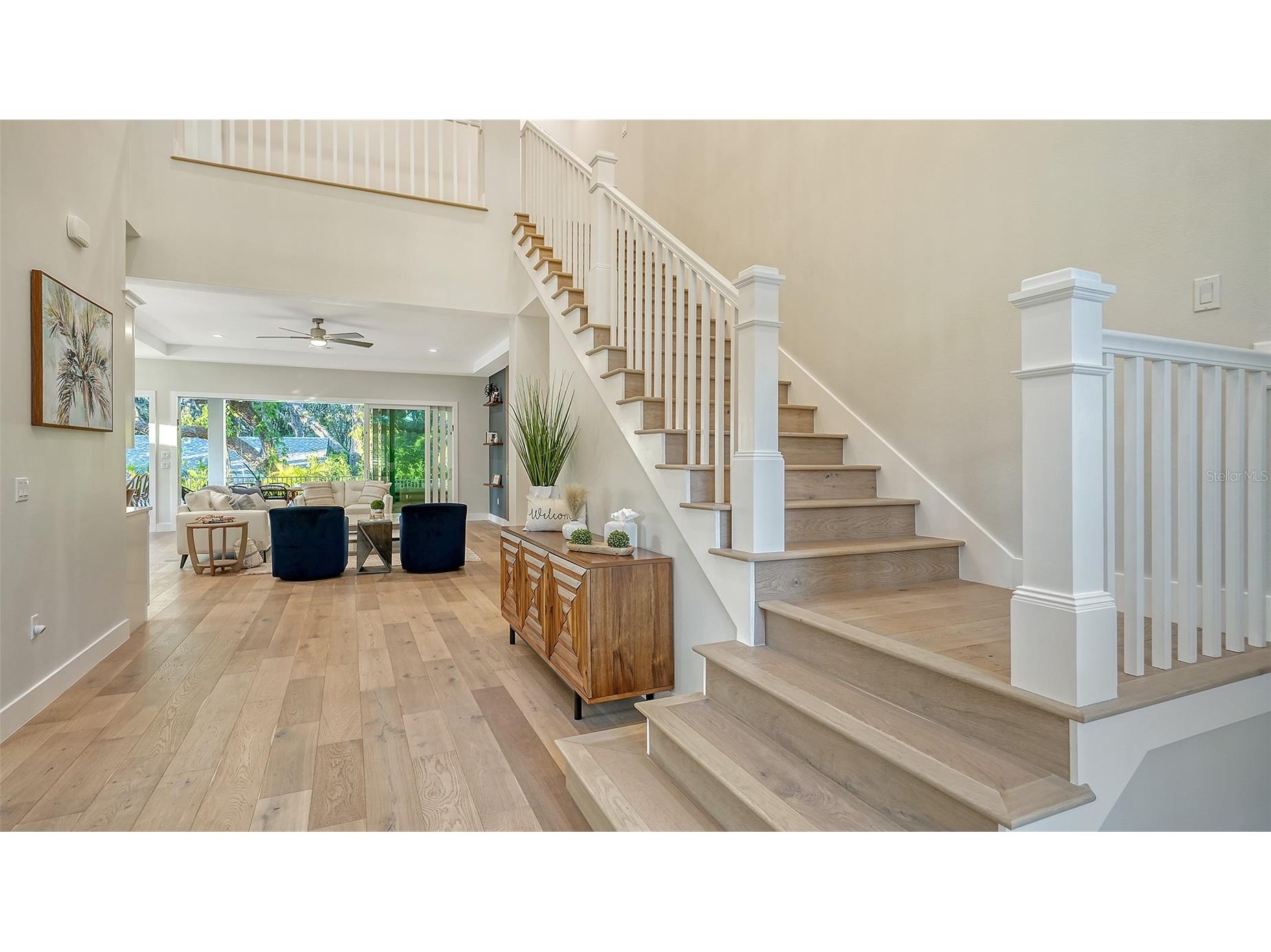 1537 Siesta Drive Sarasota FL 34239 A4692741 image5