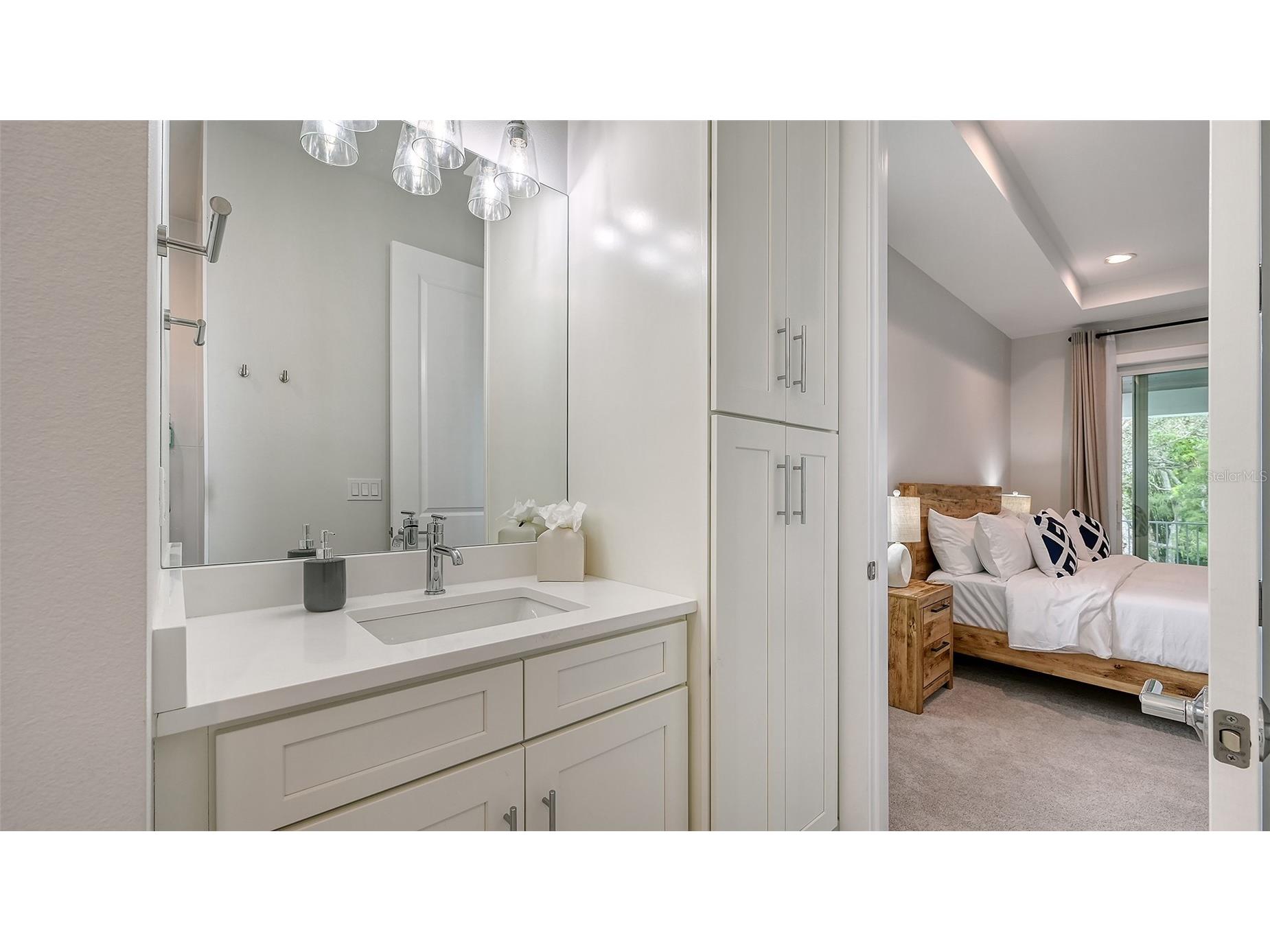 1537 Siesta Drive Sarasota FL 34239 A4692741 image54