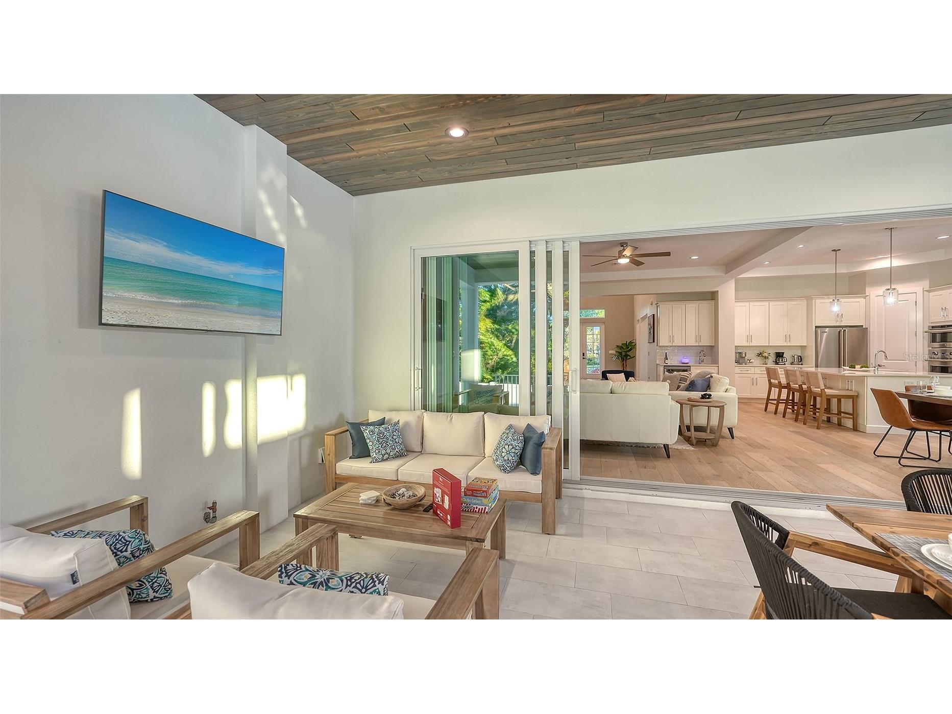 1537 Siesta Drive Sarasota FL 34239 A4692741 image61
