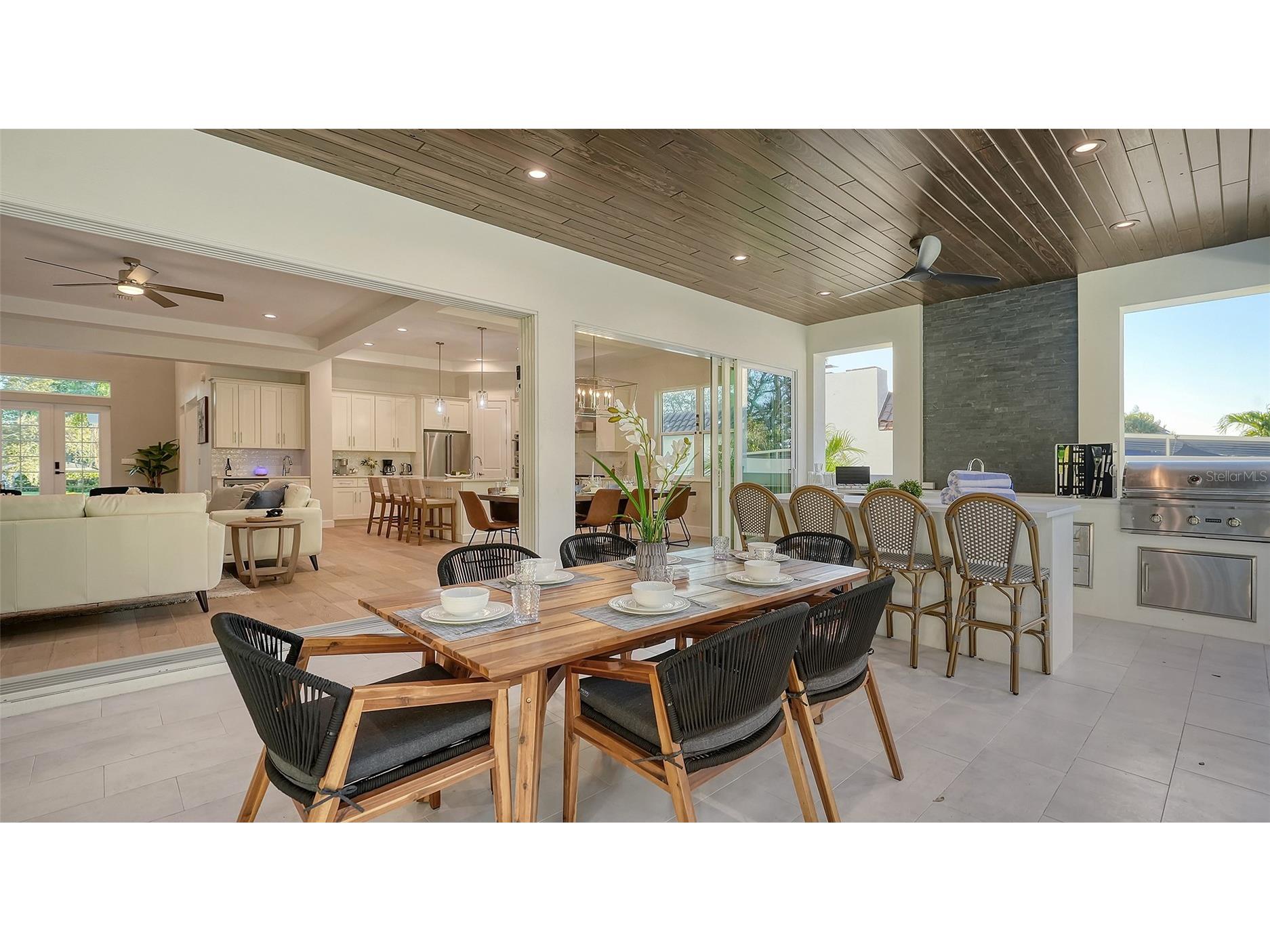 1537 Siesta Drive Sarasota FL 34239 A4692741 image62