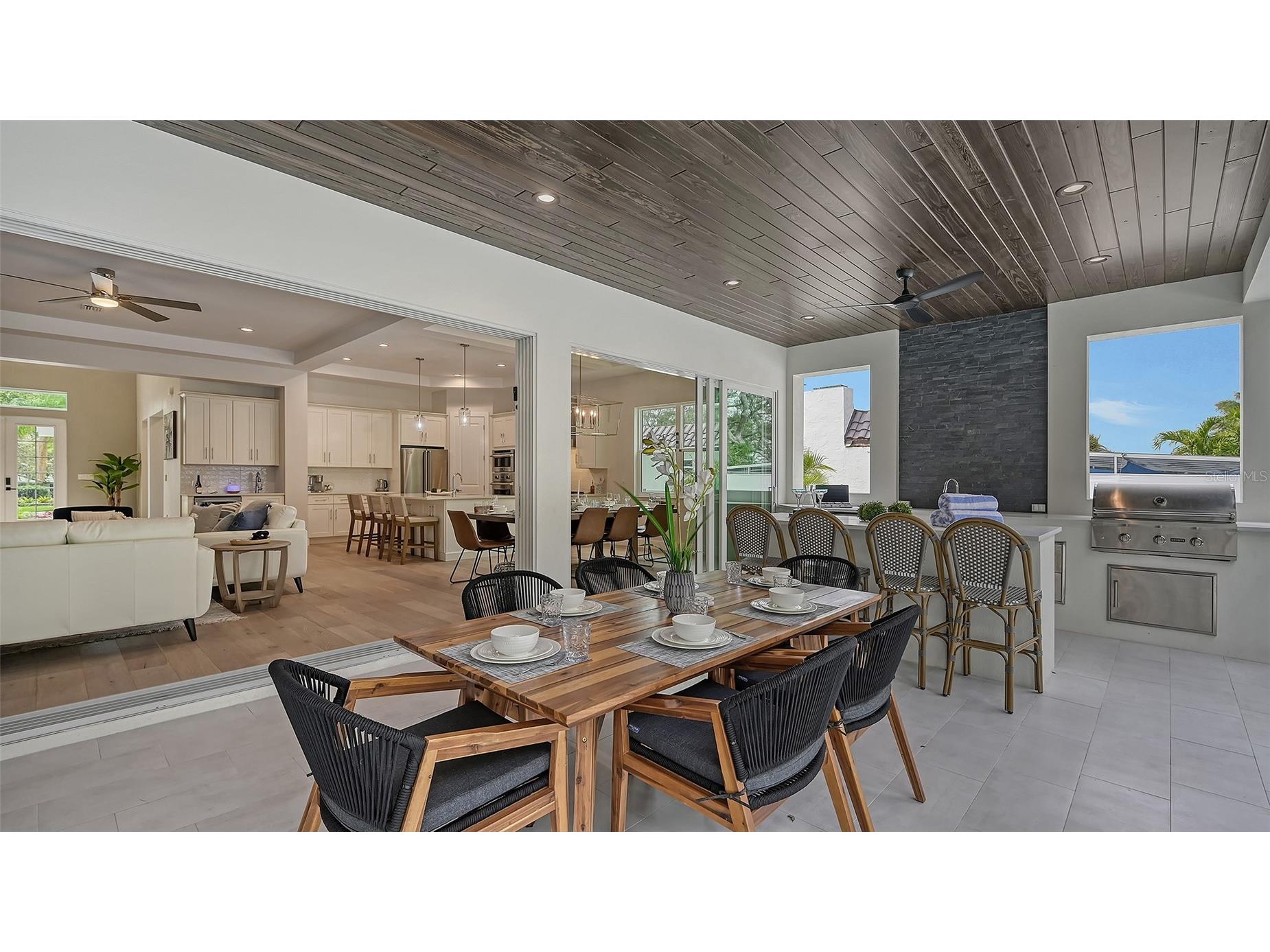 1537 Siesta Drive Sarasota FL 34239 A4692741 image74