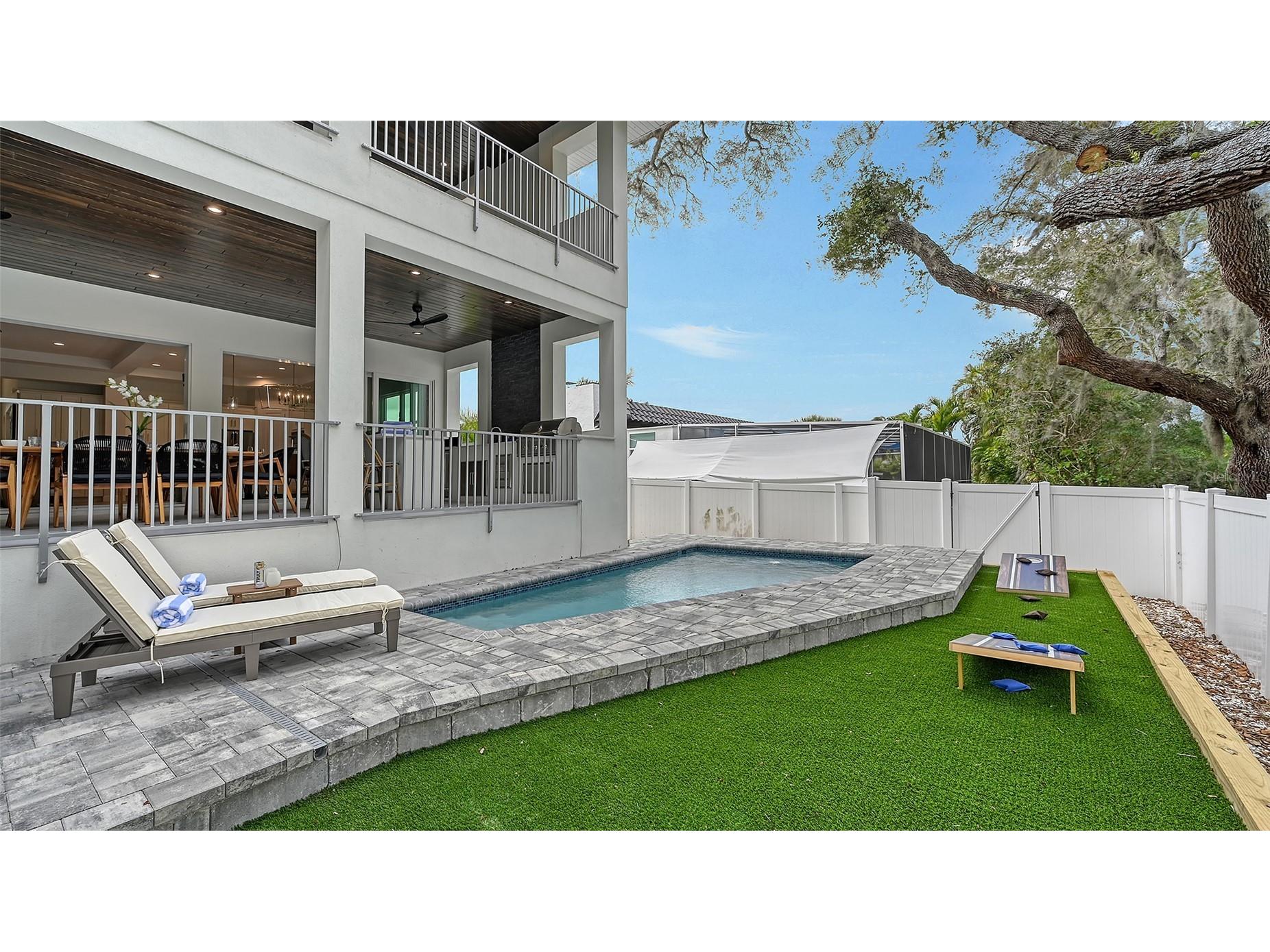 1537 Siesta Drive Sarasota FL 34239 A4692741 image81