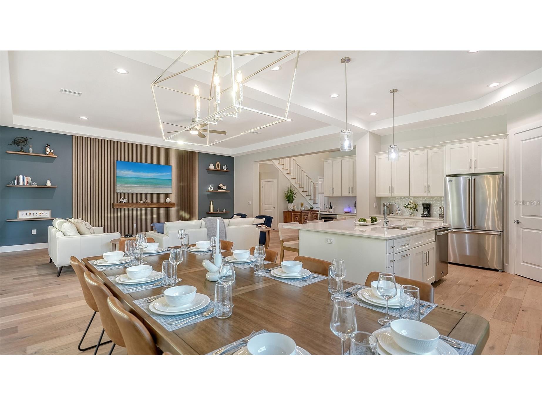 1537 Siesta Drive Sarasota FL 34239 A4692775 image26