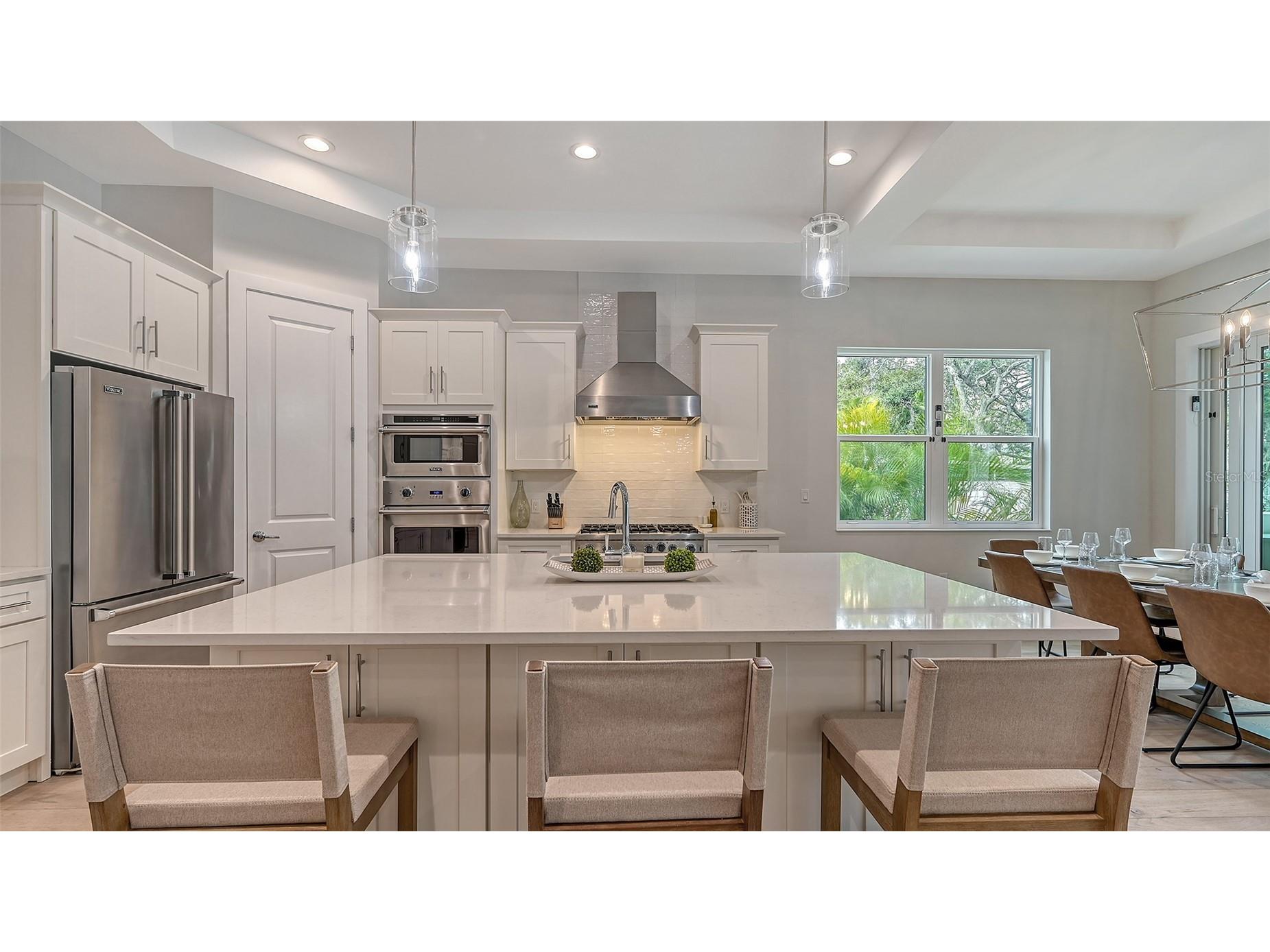 1537 Siesta Drive Sarasota FL 34239 A4692775 image35
