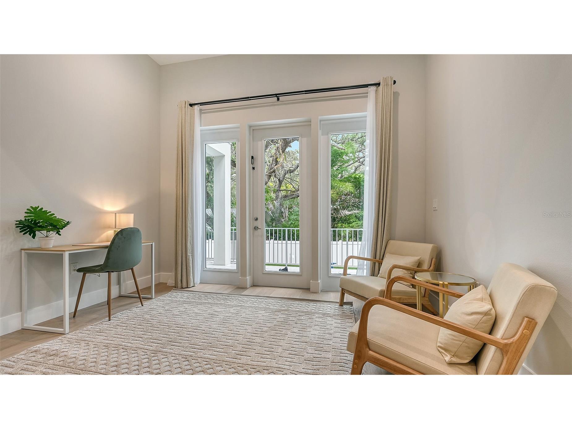 1537 Siesta Drive Sarasota FL 34239 A4692775 image41