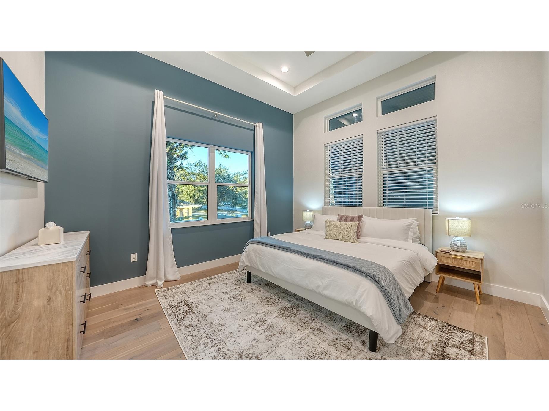 1537 Siesta Drive Sarasota FL 34239 A4692775 image50