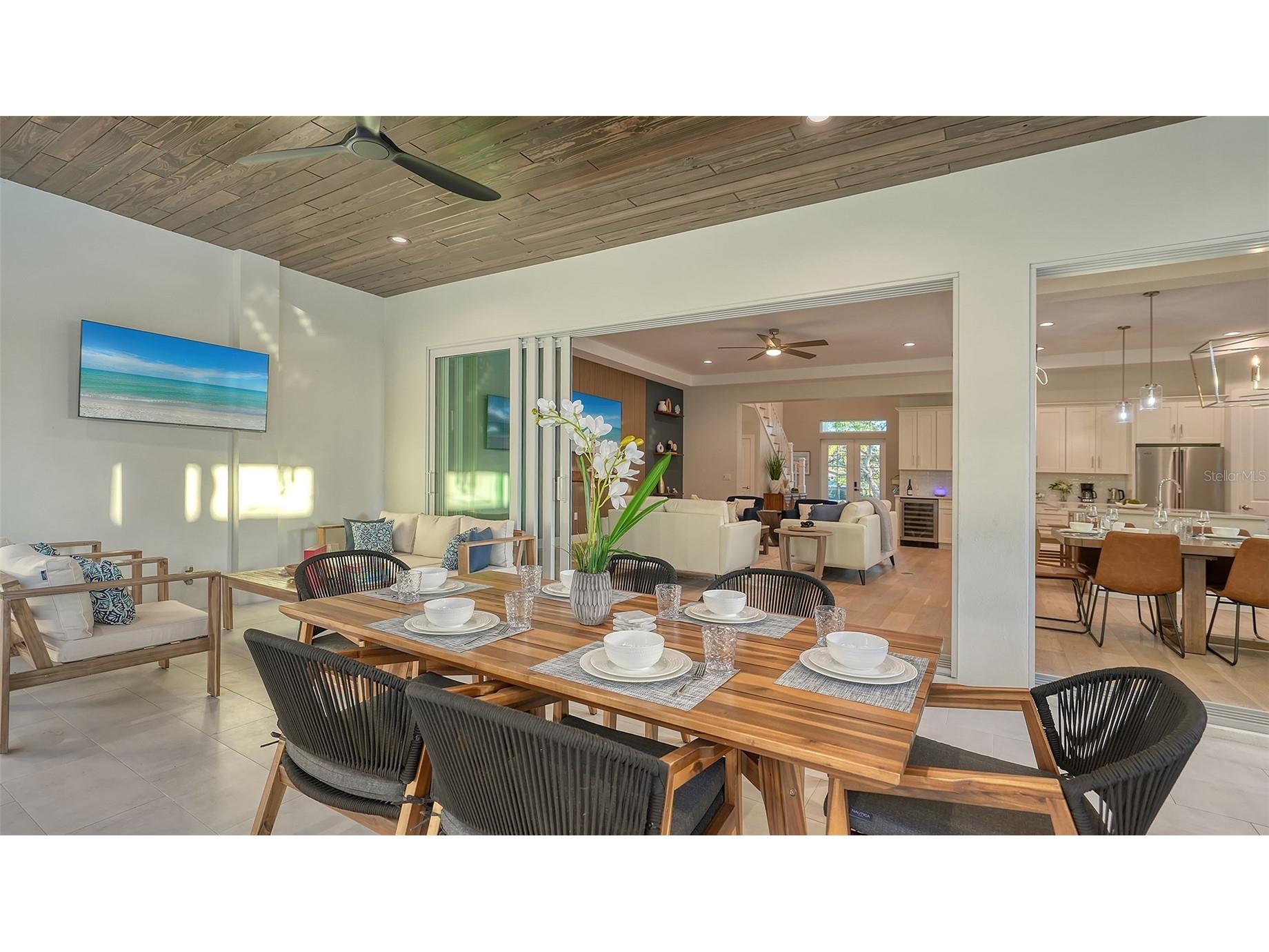 1537 Siesta Drive Sarasota FL 34239 A4692775 image58