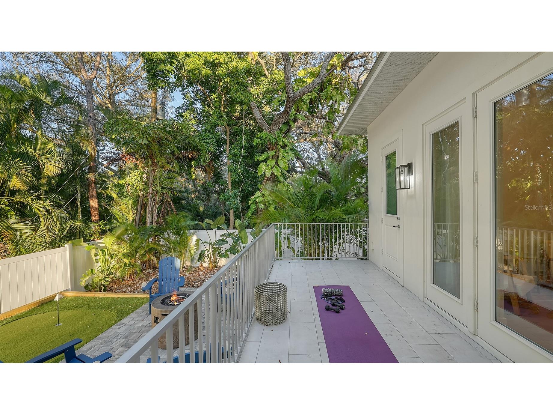 1537 Siesta Drive Sarasota FL 34239 A4692775 image78