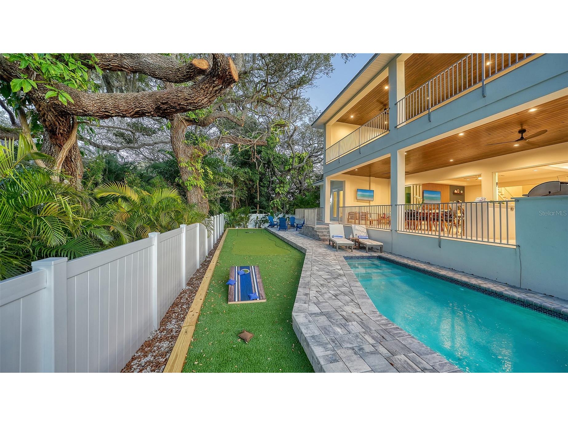 1537 Siesta Drive Sarasota FL 34239 A4692775 image81