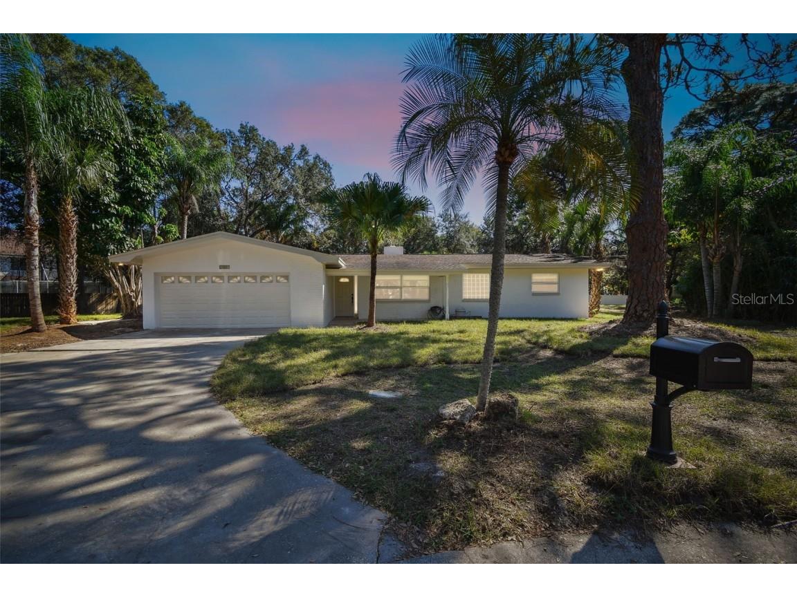 1537 Winchester Road Clearwater FL 33764 W7859501 image1