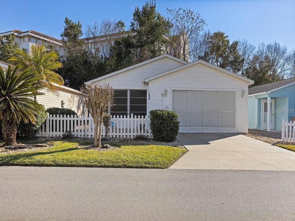 1538 Lozano Avenue Lady Lake FL 32159 G5074007 image1