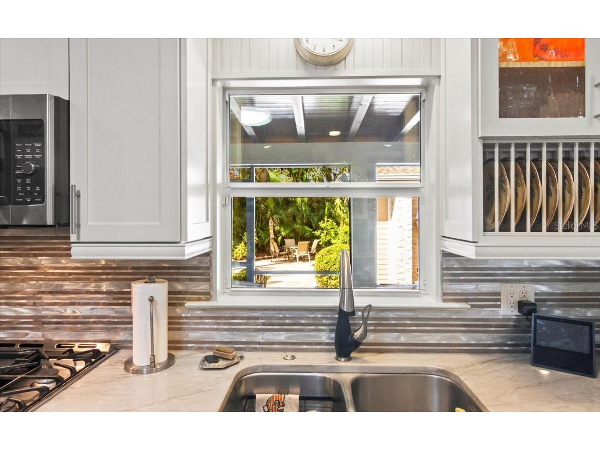 1538 S Orange Avenue Sarasota FL 34239 A4672485 image10