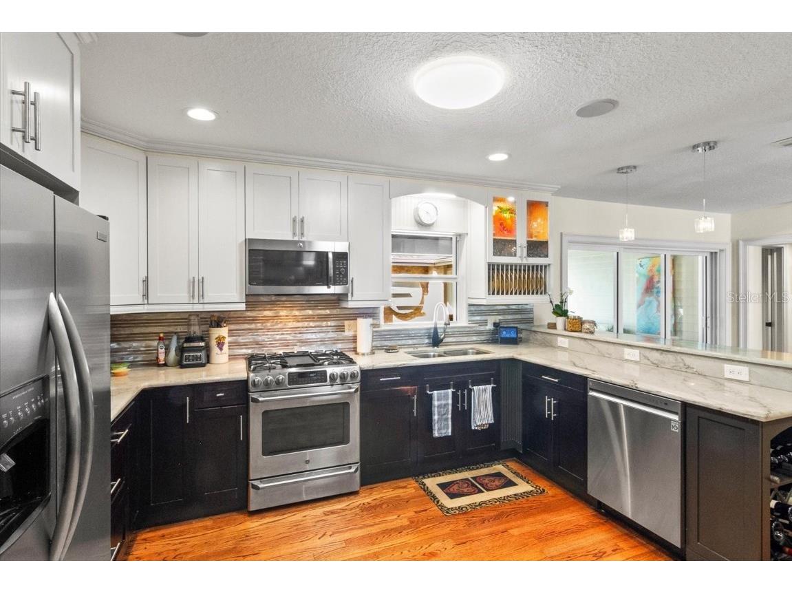 1538 S Orange Avenue Sarasota FL 34239 A4672485 image13