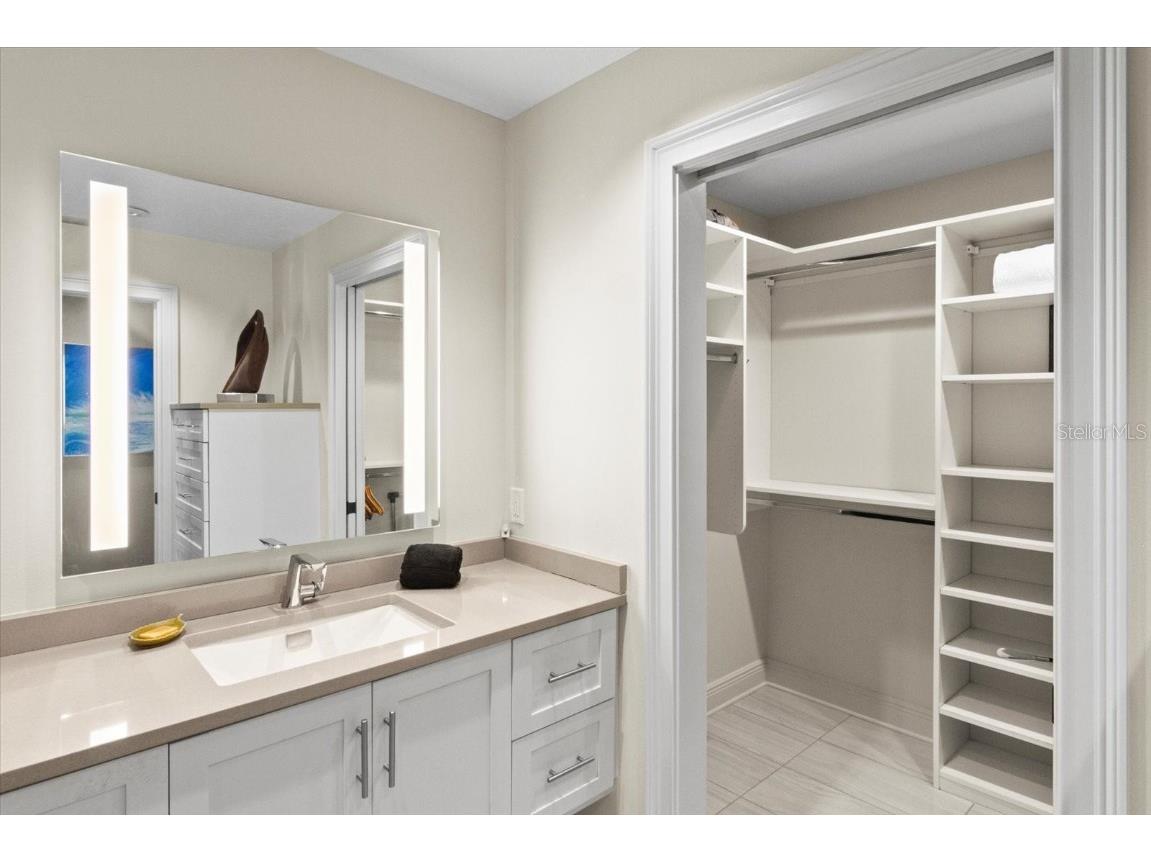 1538 S Orange Avenue Sarasota FL 34239 A4672485 image27