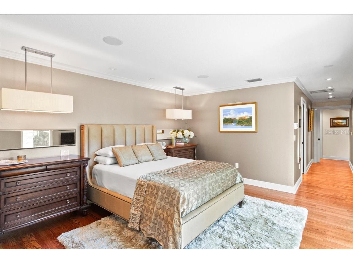 1538 S Orange Avenue Sarasota FL 34239 A4672485 image28