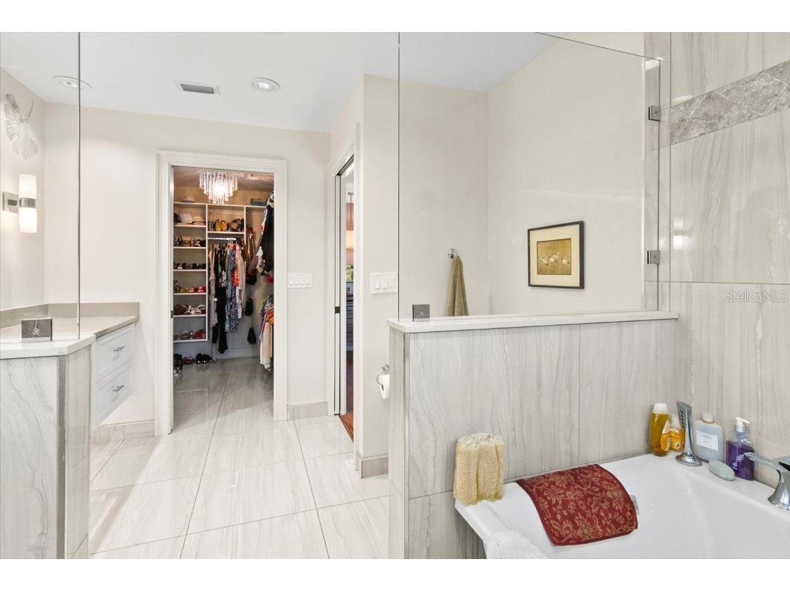 1538 S Orange Avenue Sarasota FL 34239 A4672485 image30