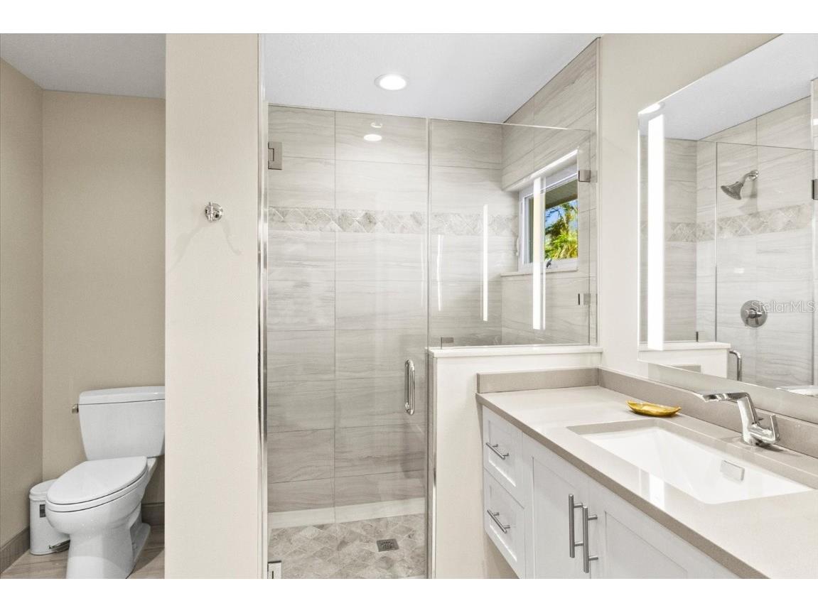 1538 S Orange Avenue Sarasota FL 34239 A4672485 image35