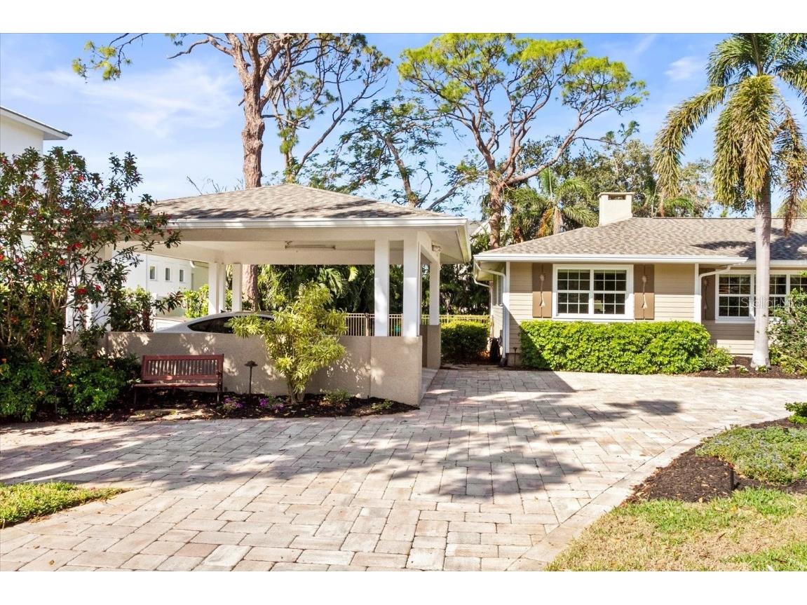 1538 S Orange Avenue Sarasota FL 34239 A4672485 image43