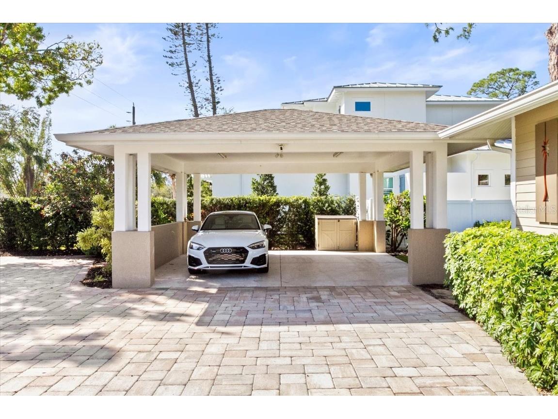 1538 S Orange Avenue Sarasota FL 34239 A4672485 image46