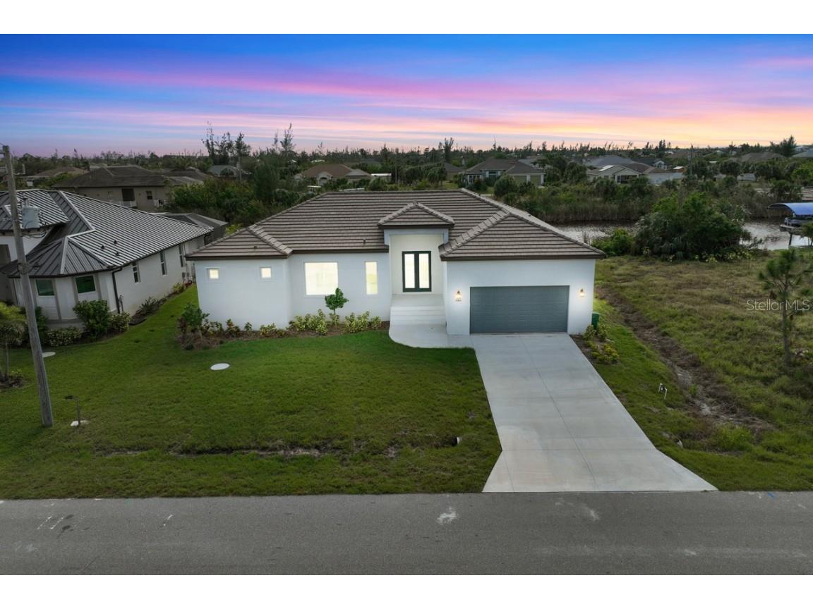 15384 Hennipen Circle Port Charlotte FL 33981 - LAKELAND WATERWAY D6139383 image1