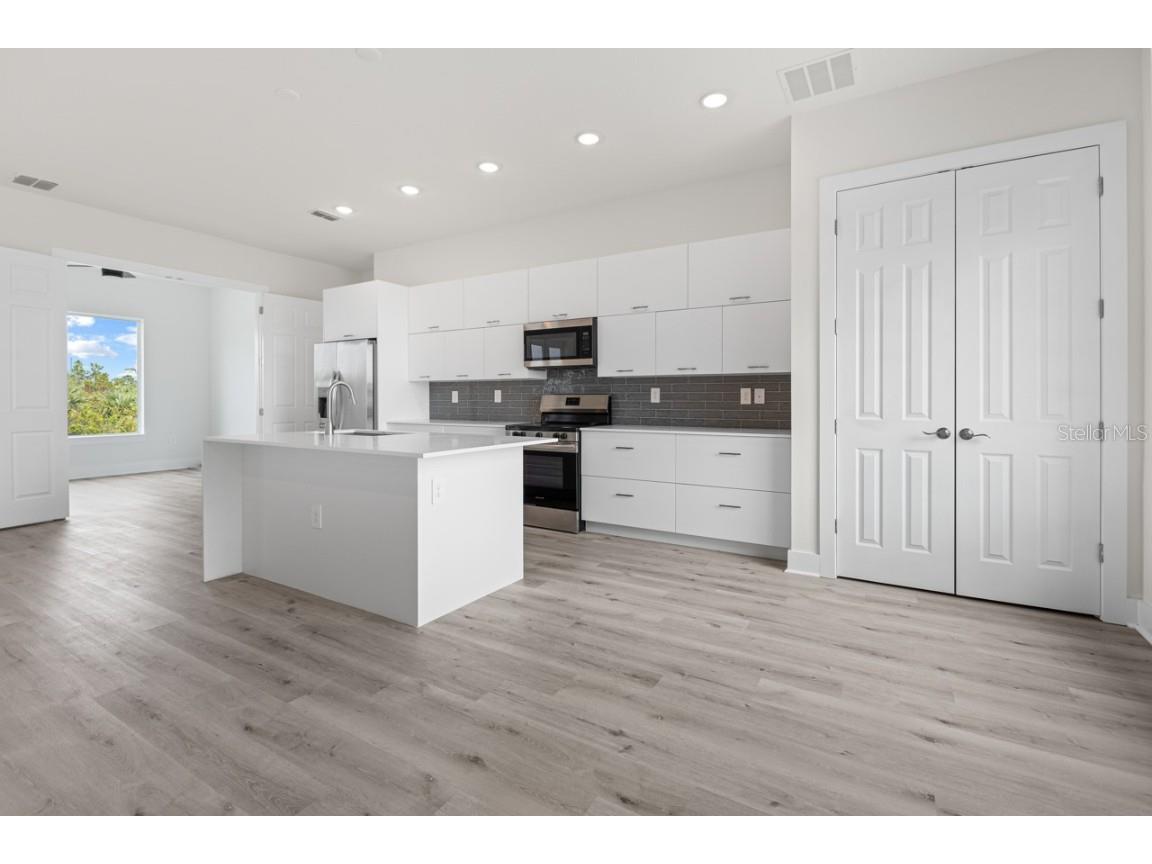 15384 Hennipen Circle Port Charlotte FL 33981 - LAKELAND WATERWAY D6139383 image6