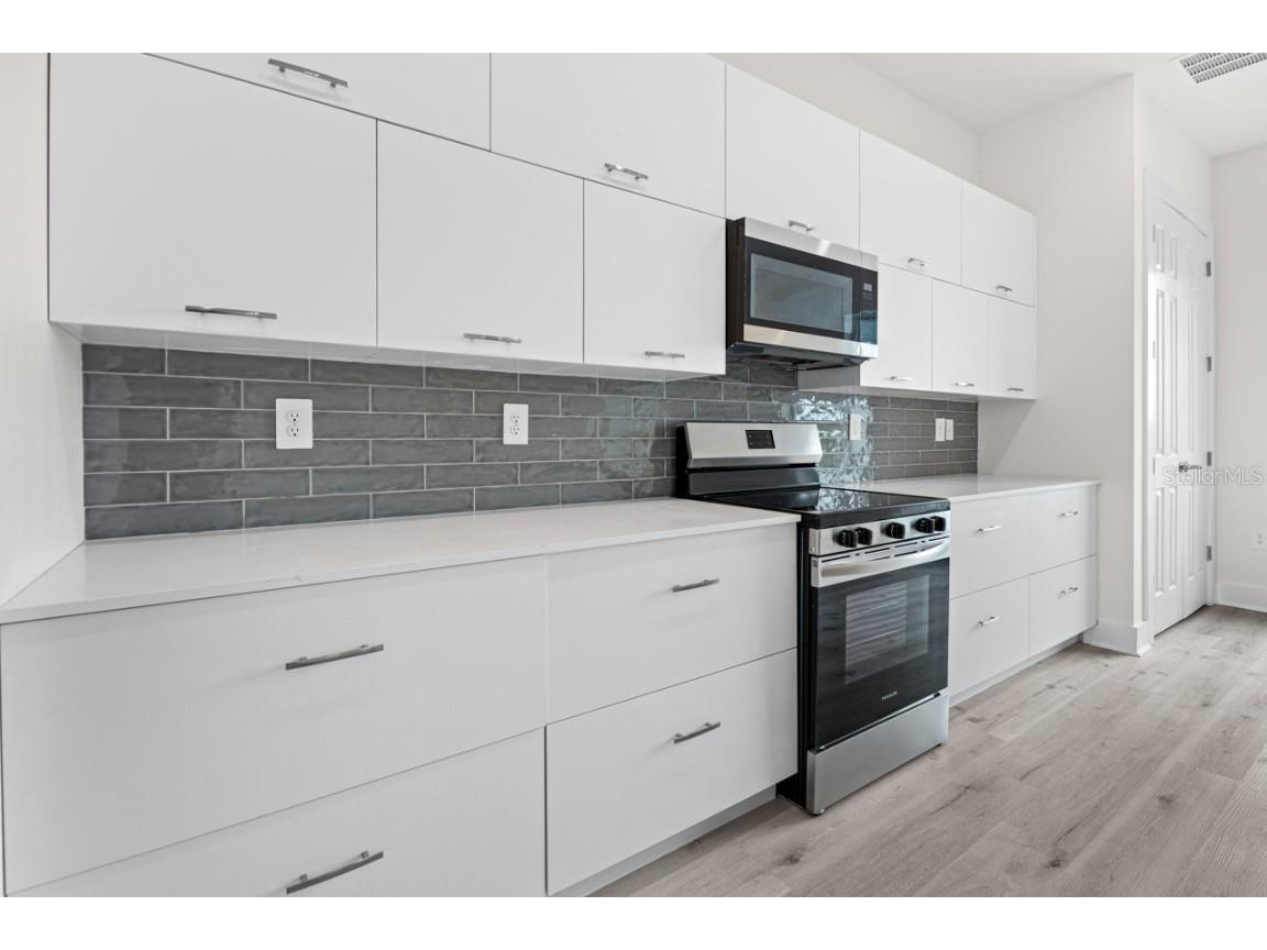 15384 Hennipen Circle Port Charlotte FL 33981 - LAKELAND WATERWAY D6139383 image7