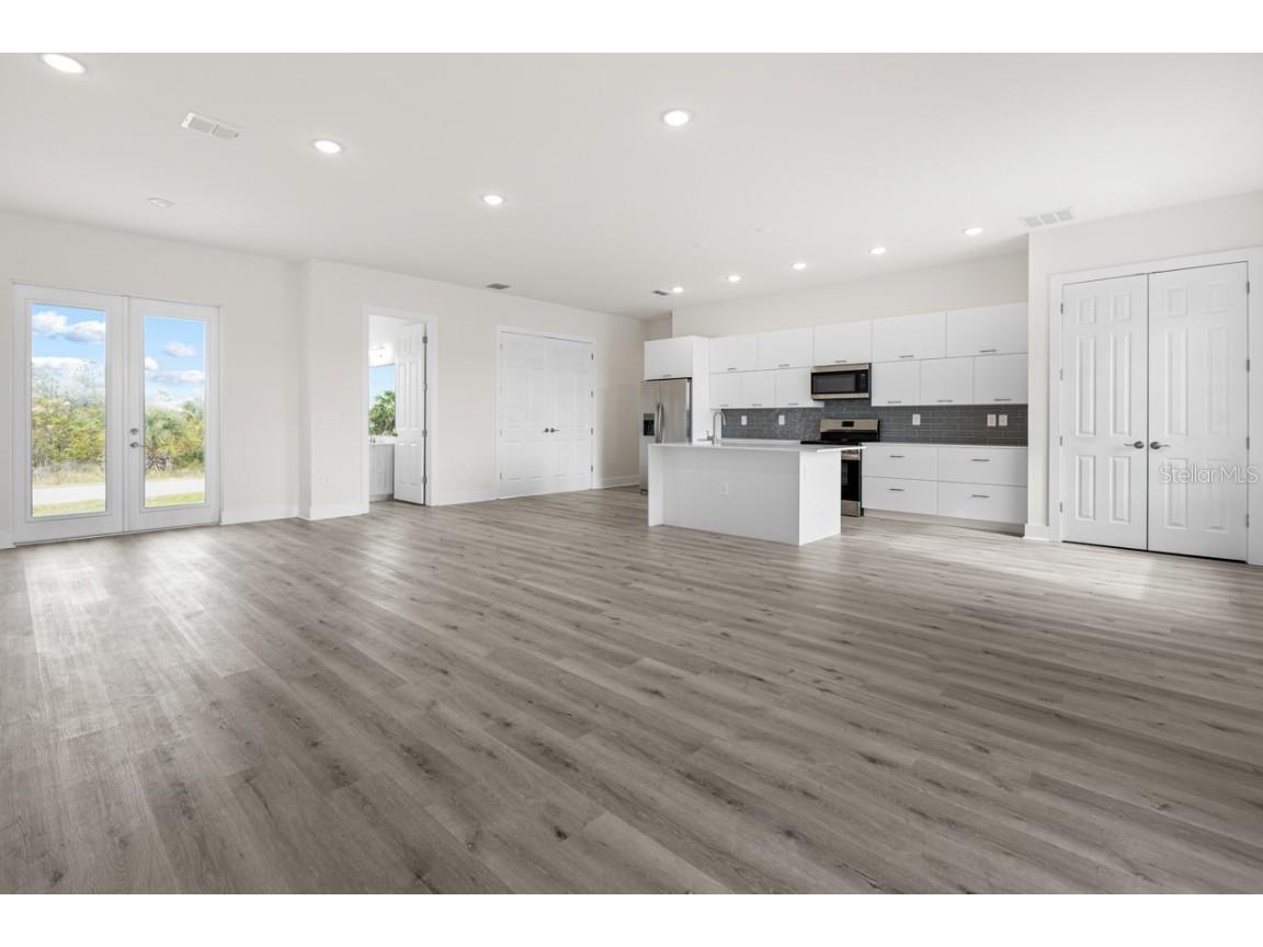 15384 Hennipen Circle Port Charlotte FL 33981 - LAKELAND WATERWAY D6139383 image9