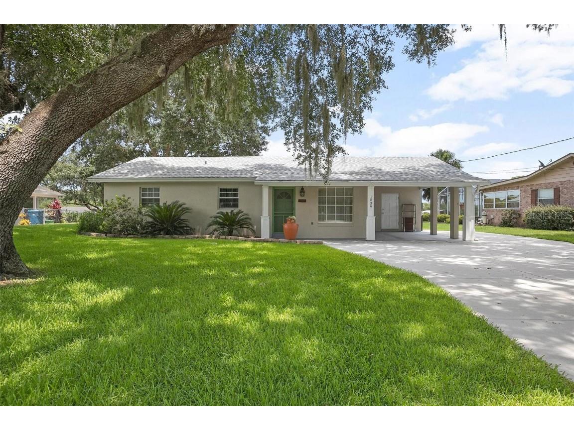 1539 Lakeside Drive Deland FL 32720 - LAKE BERESFORD V4937318 image1