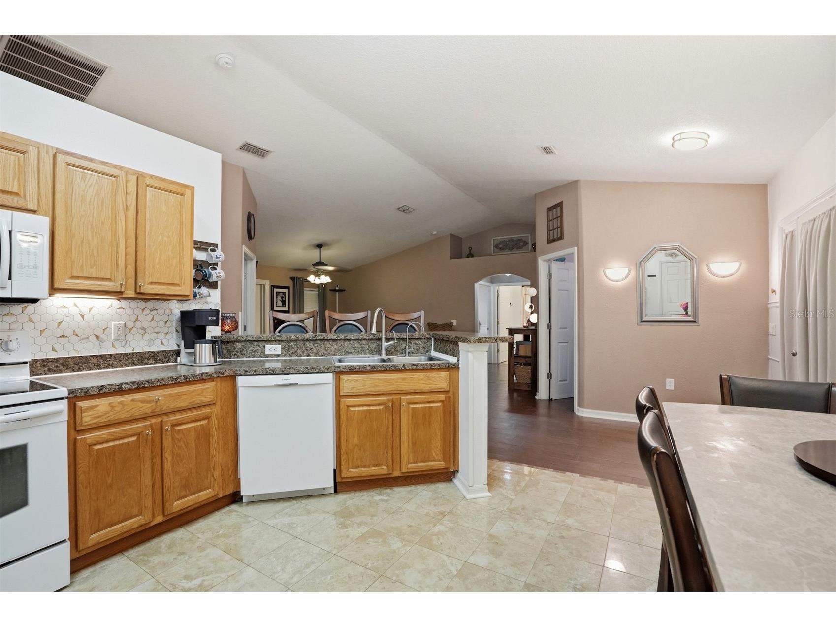 15396 Fleetwood Road Weeki Wachee FL 34614 W7884821 image10