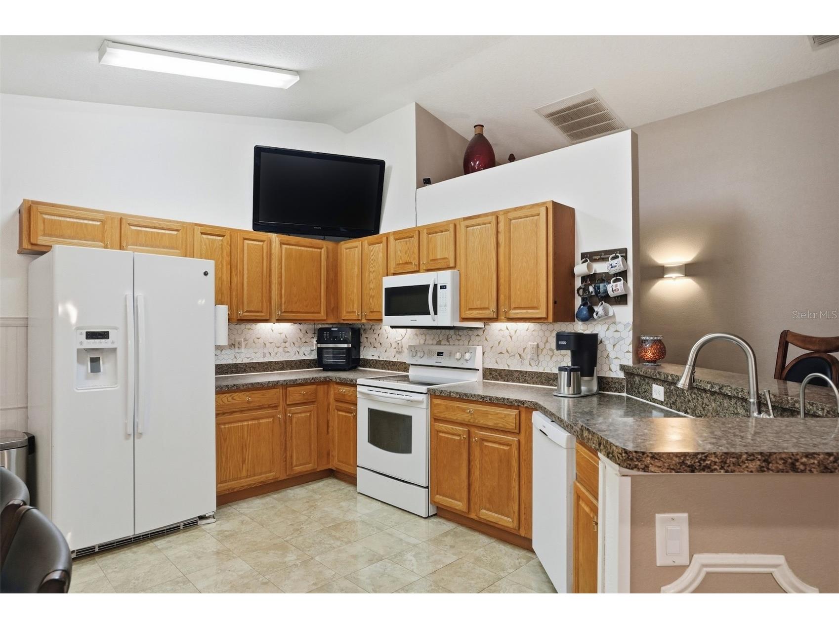 15396 Fleetwood Road Weeki Wachee FL 34614 W7884821 image8