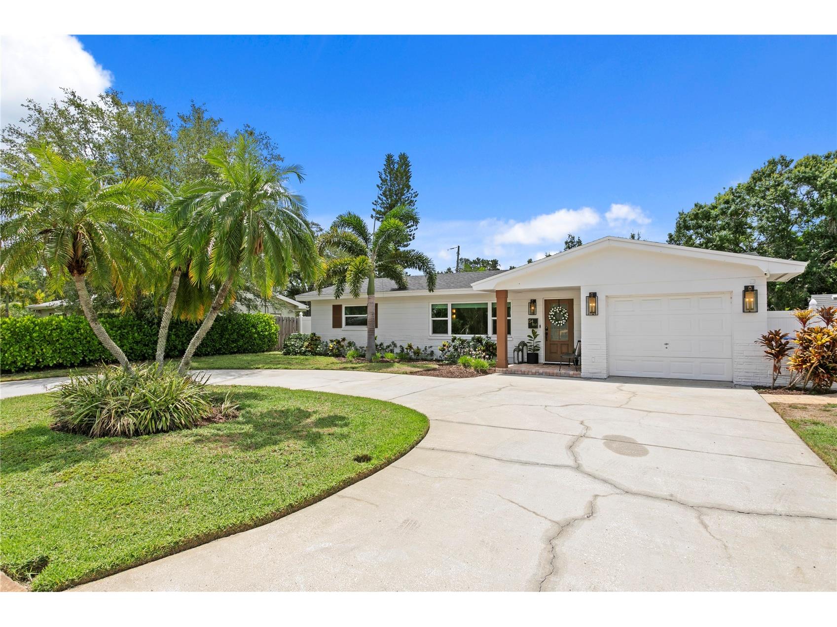 154 45th Avenue NE Saint Petersburg FL 33703 TB8531413 image2